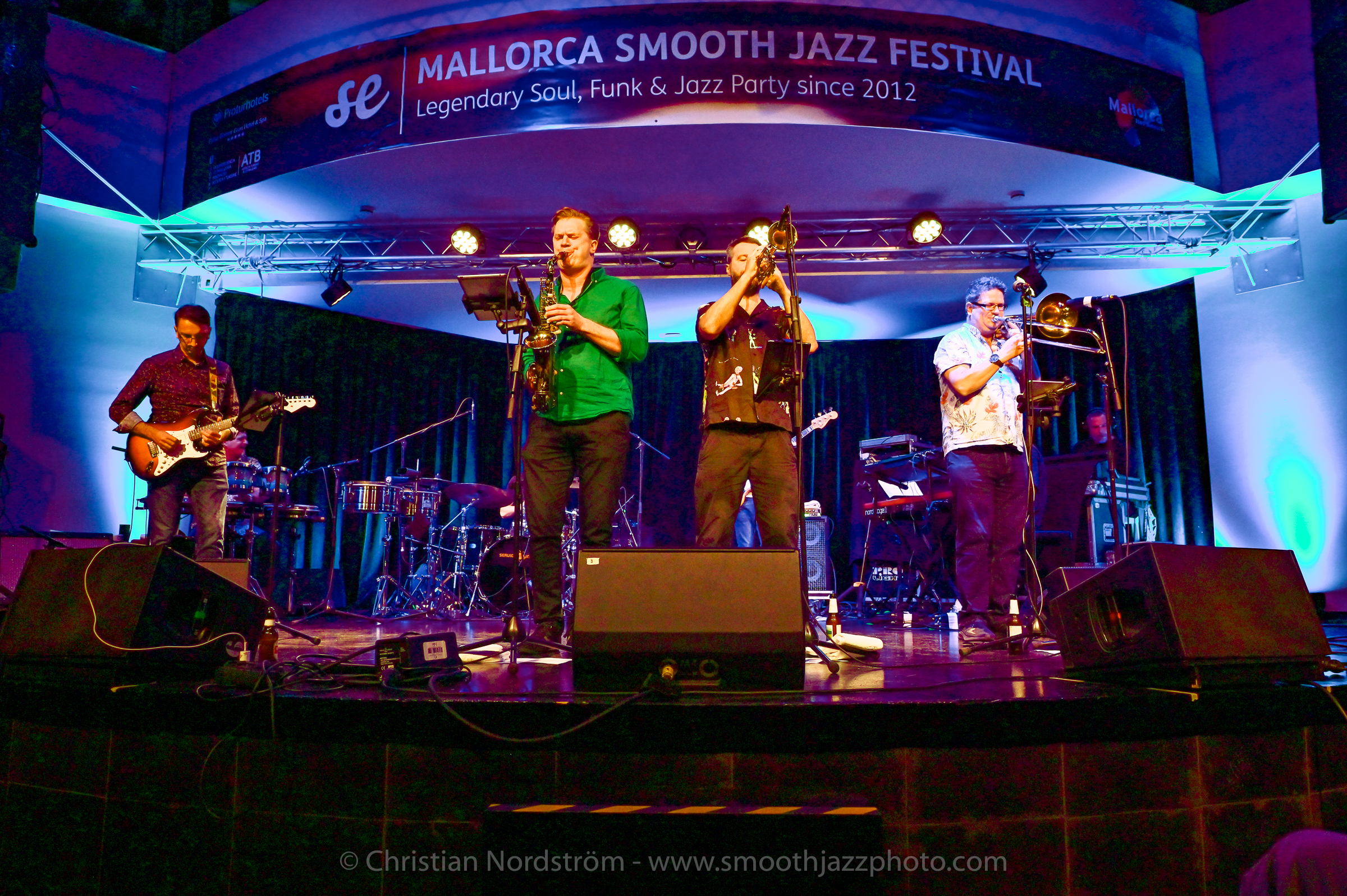 SJM2022 11 05 Downtothebone 001