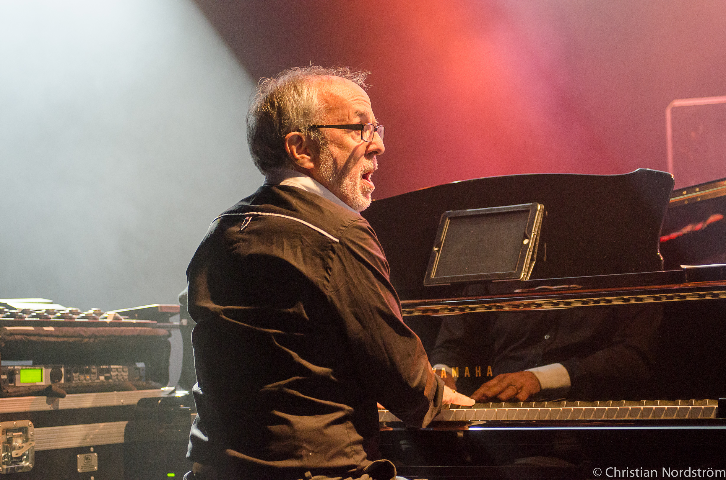 FourplayBlueTone2012 54