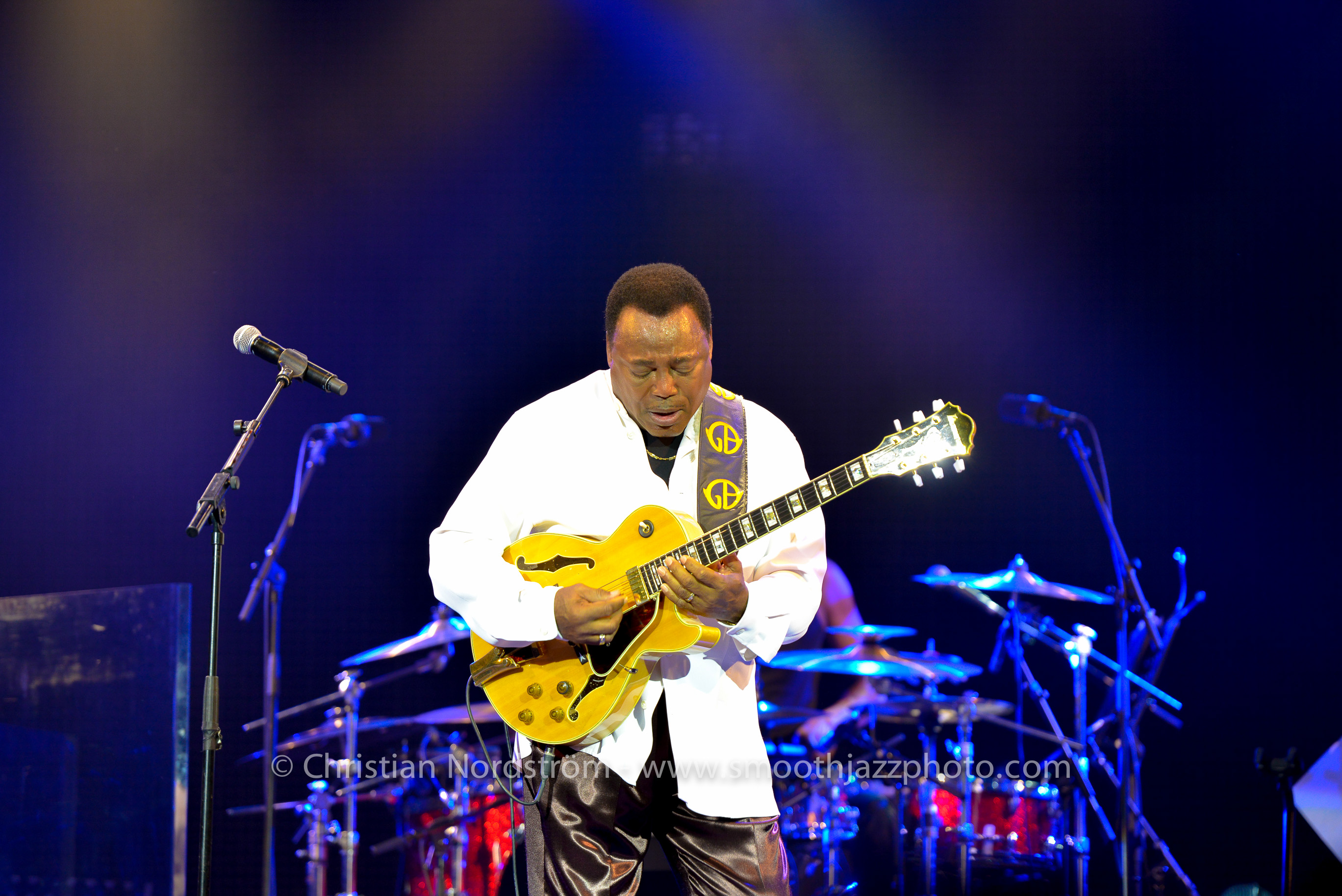 GeorgeBensonMunich2013 18