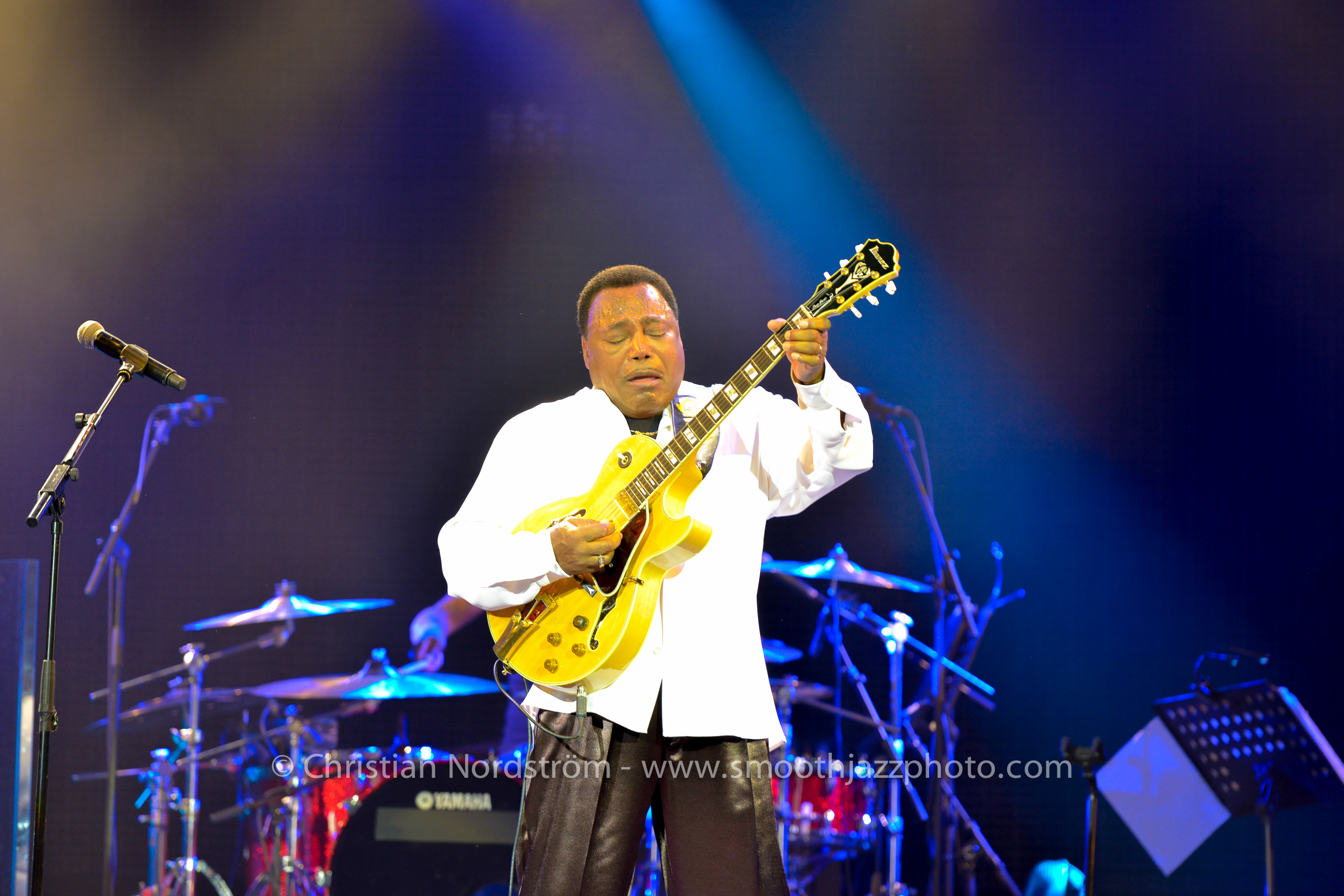 GeorgeBensonMunich2013 26