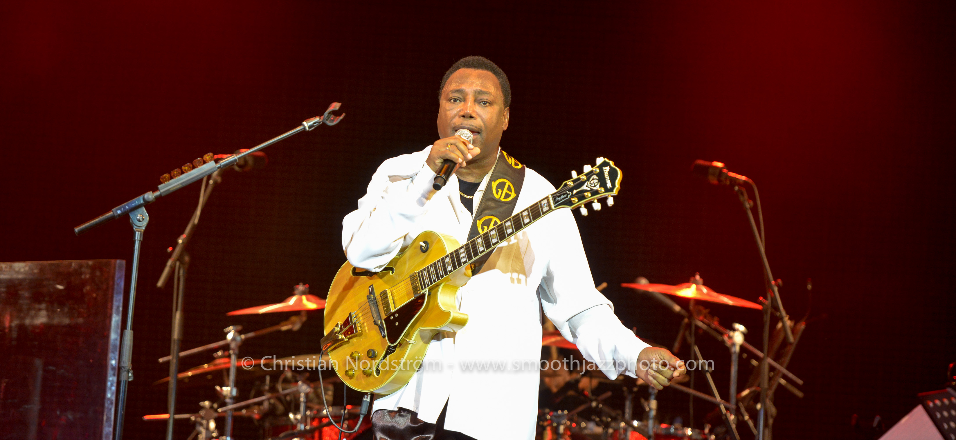 GeorgeBensonMunich2013 41