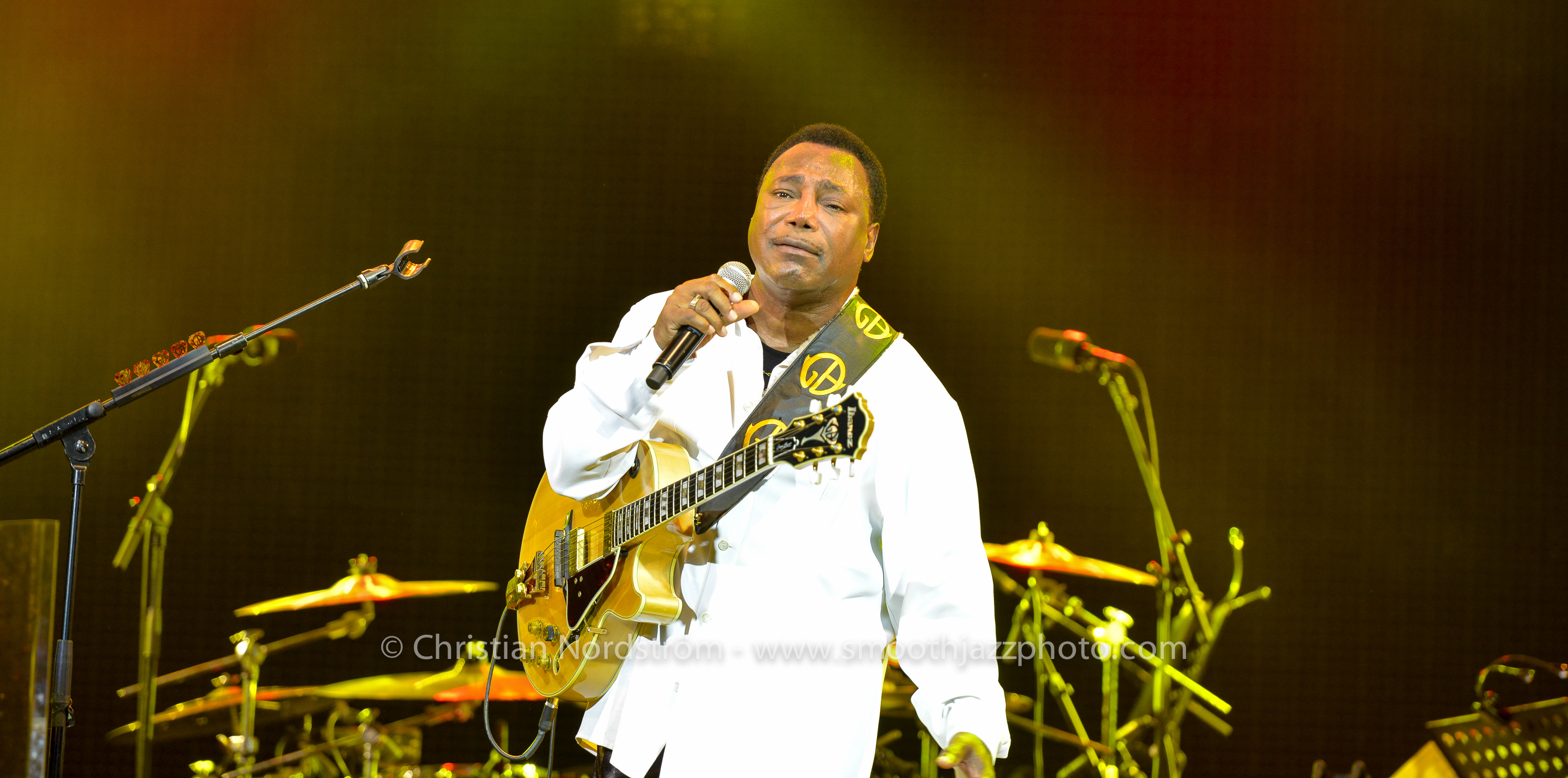 GeorgeBensonMunich2013 45