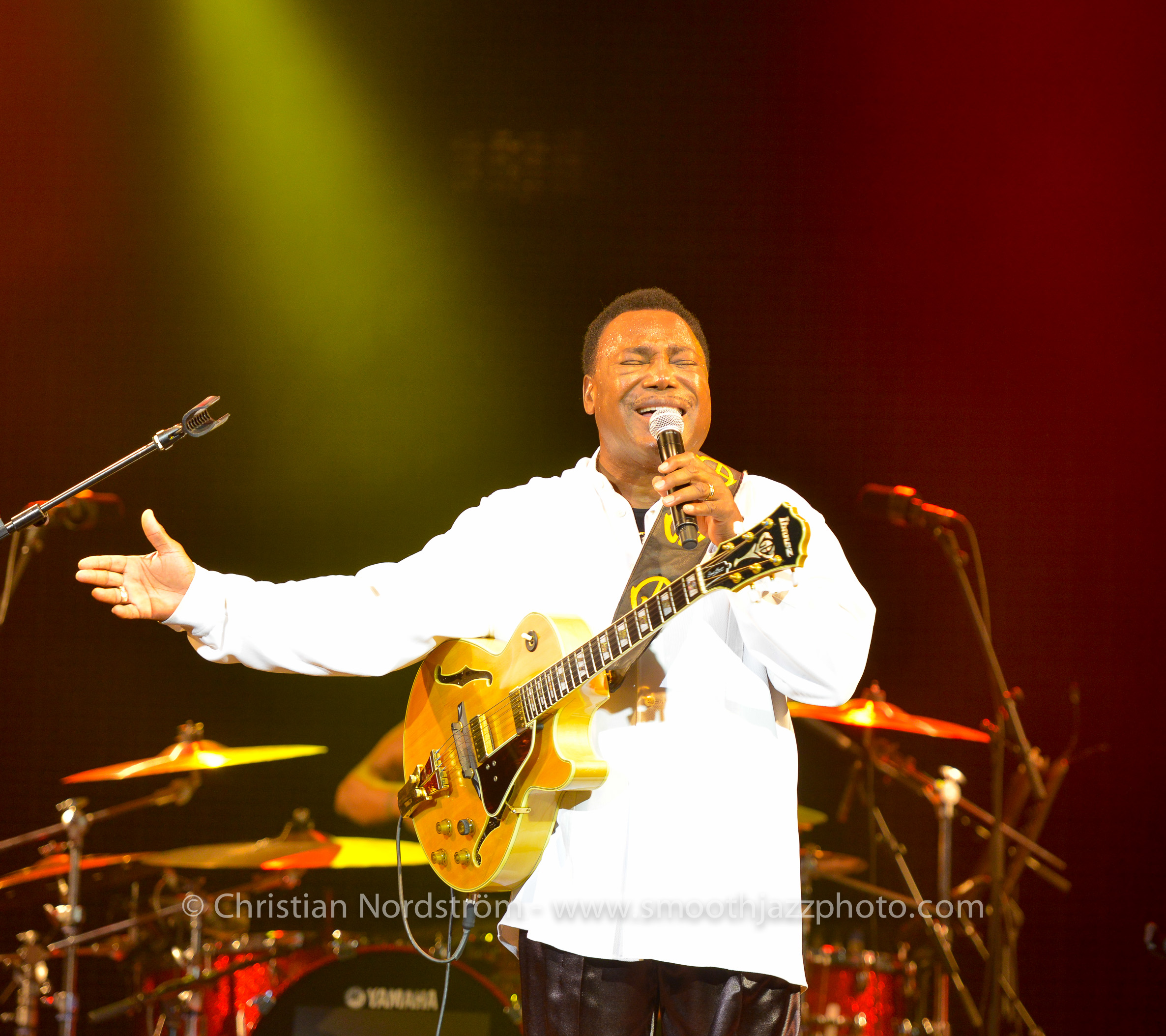 GeorgeBensonMunich2013 57