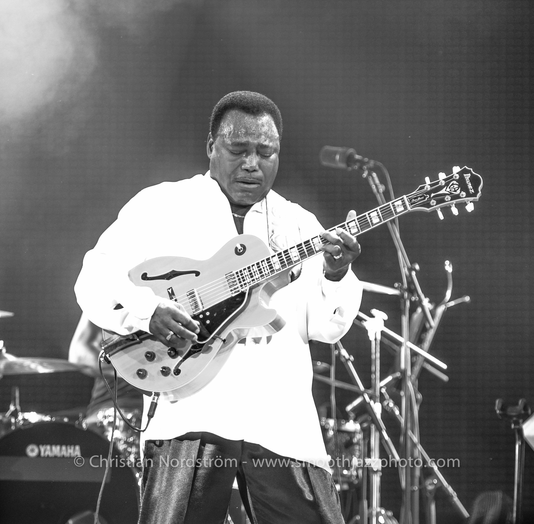 GeorgeBensonMunich2013 71