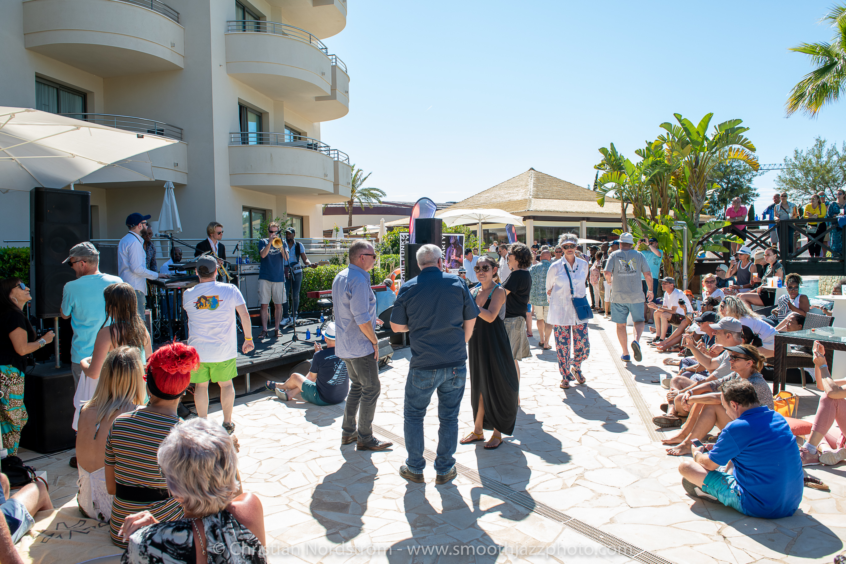 SJM2019 CoolbythePool1 063