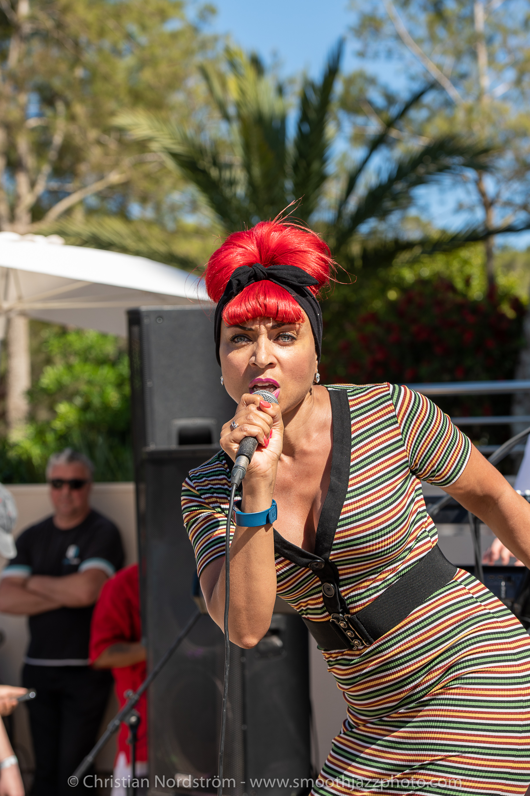 SJM2019 CoolbythePool1 091