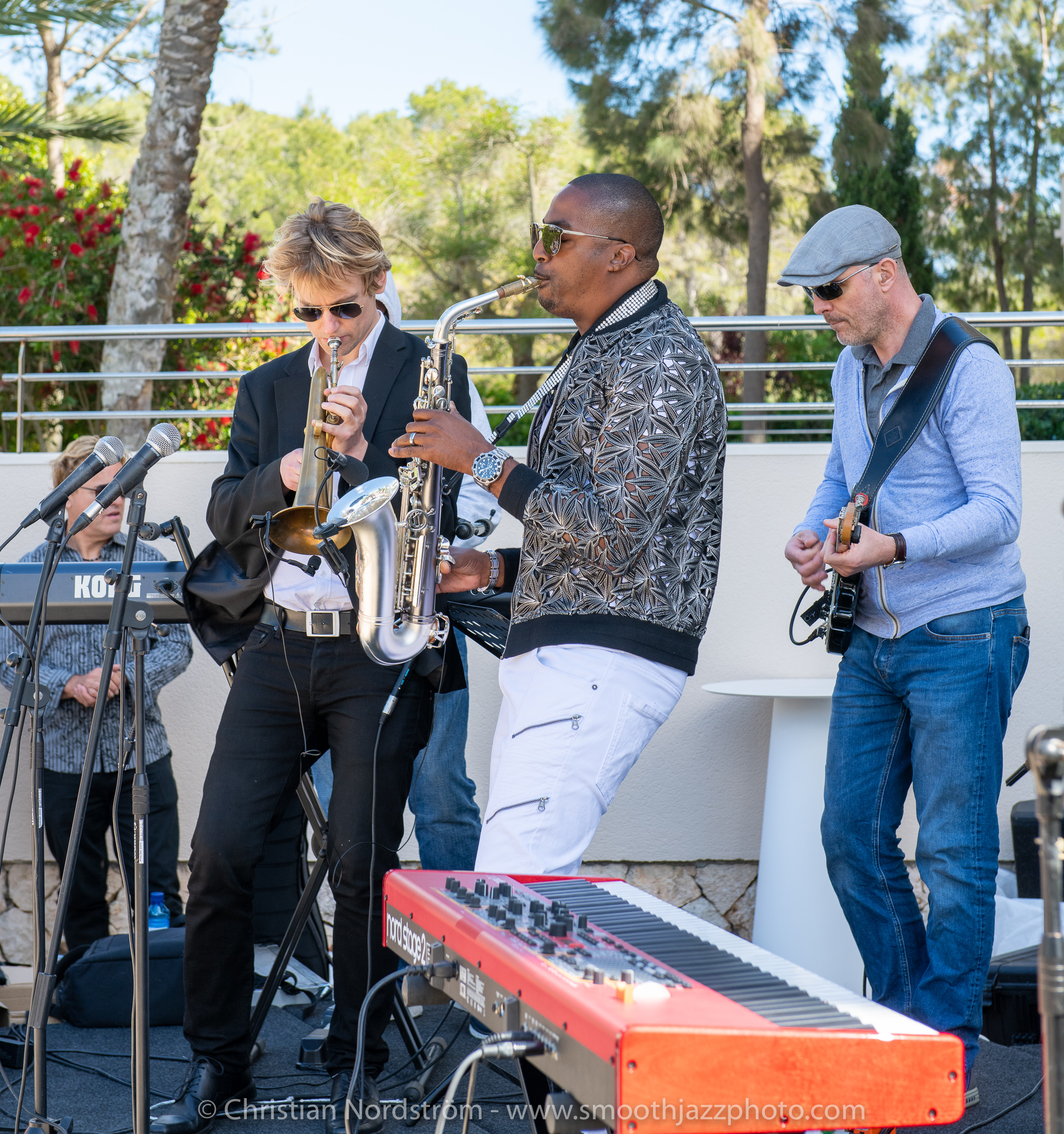 SJFM2019 CoolbythePool2 010