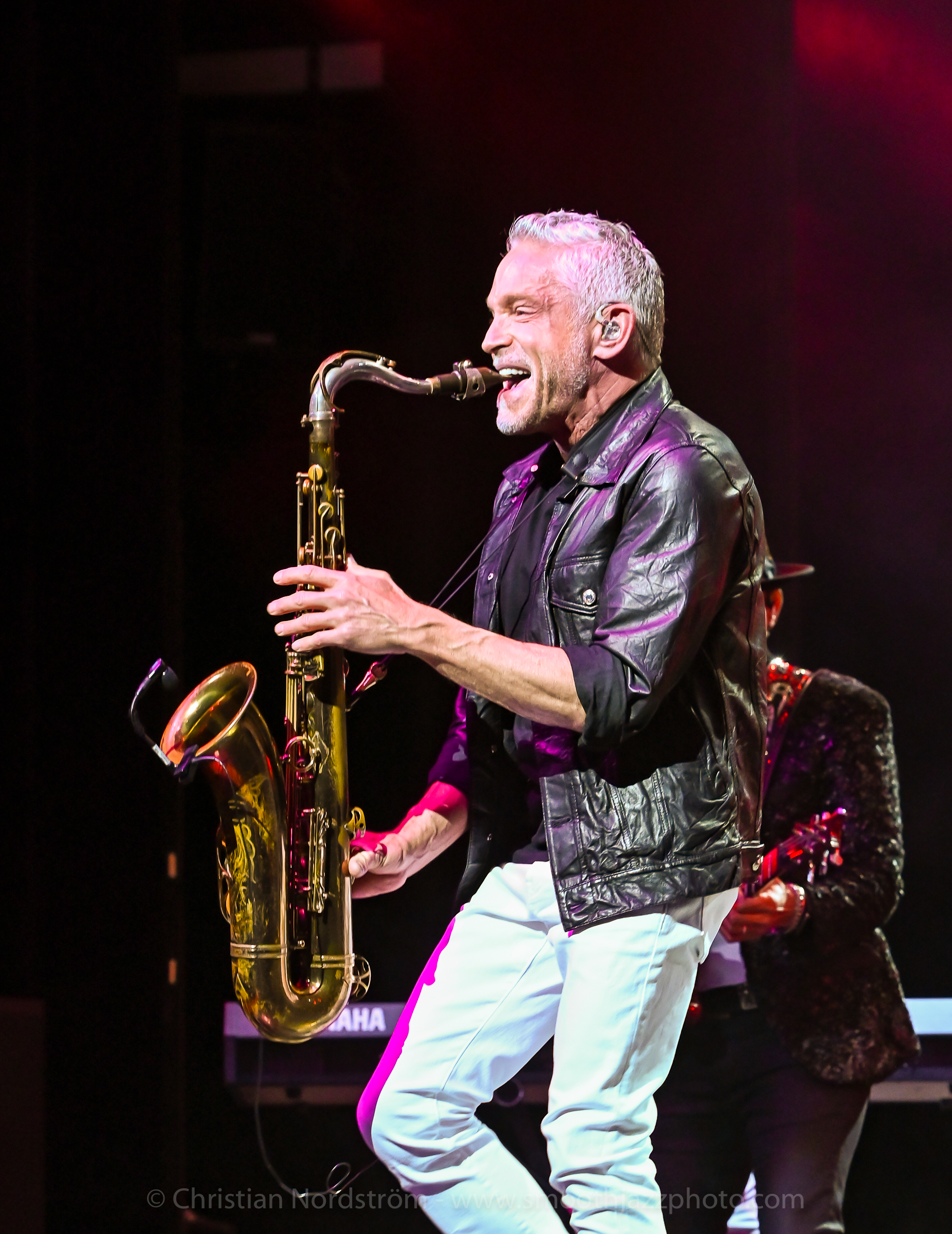 KozSummerhornWong 010