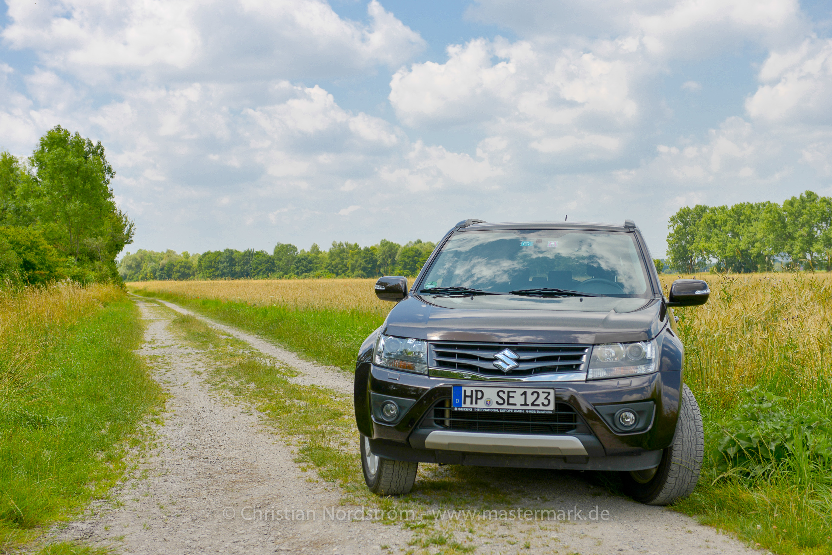 SUV SuzukiGrandVitara 011