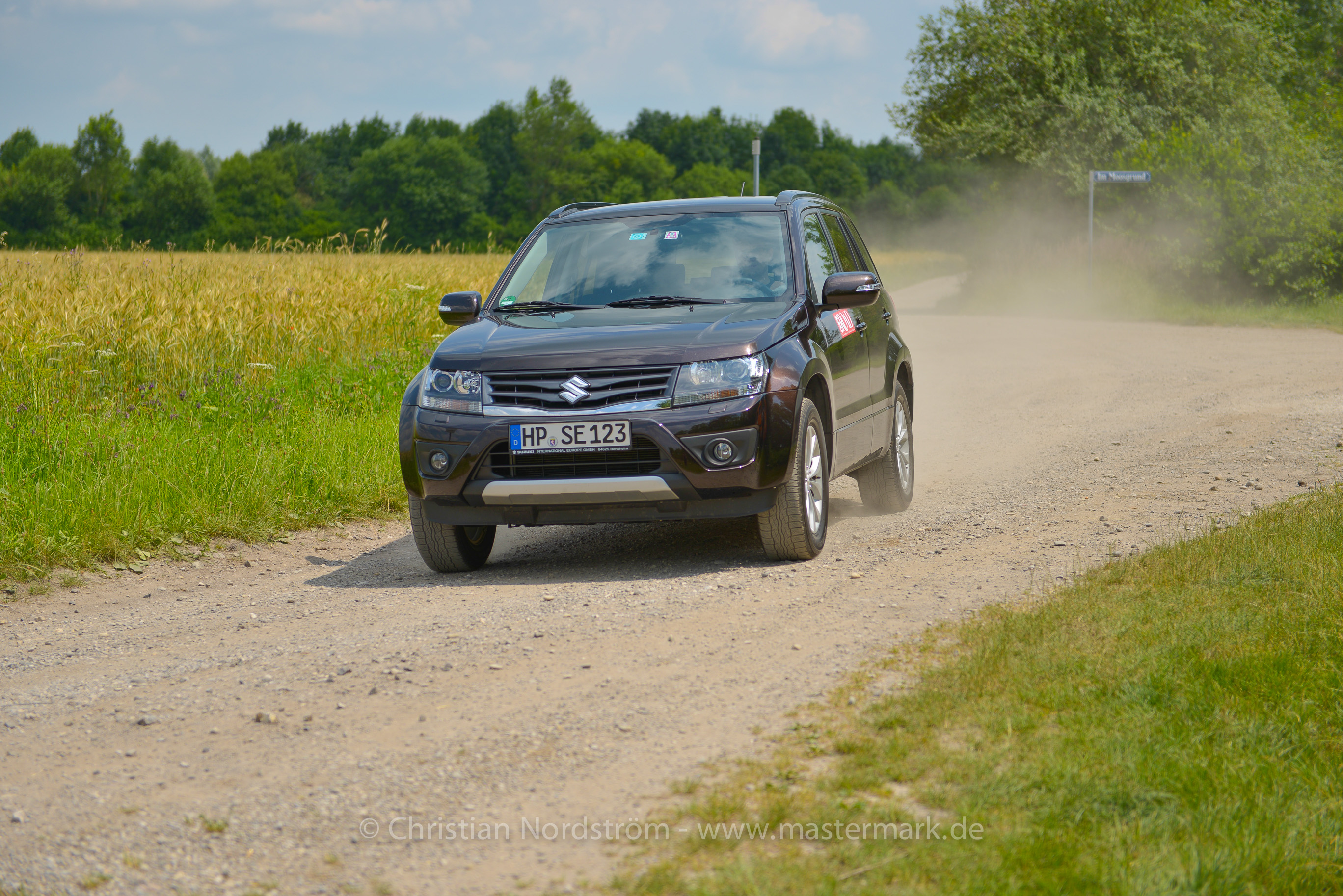 SUV SuzukiGrandVitara 012