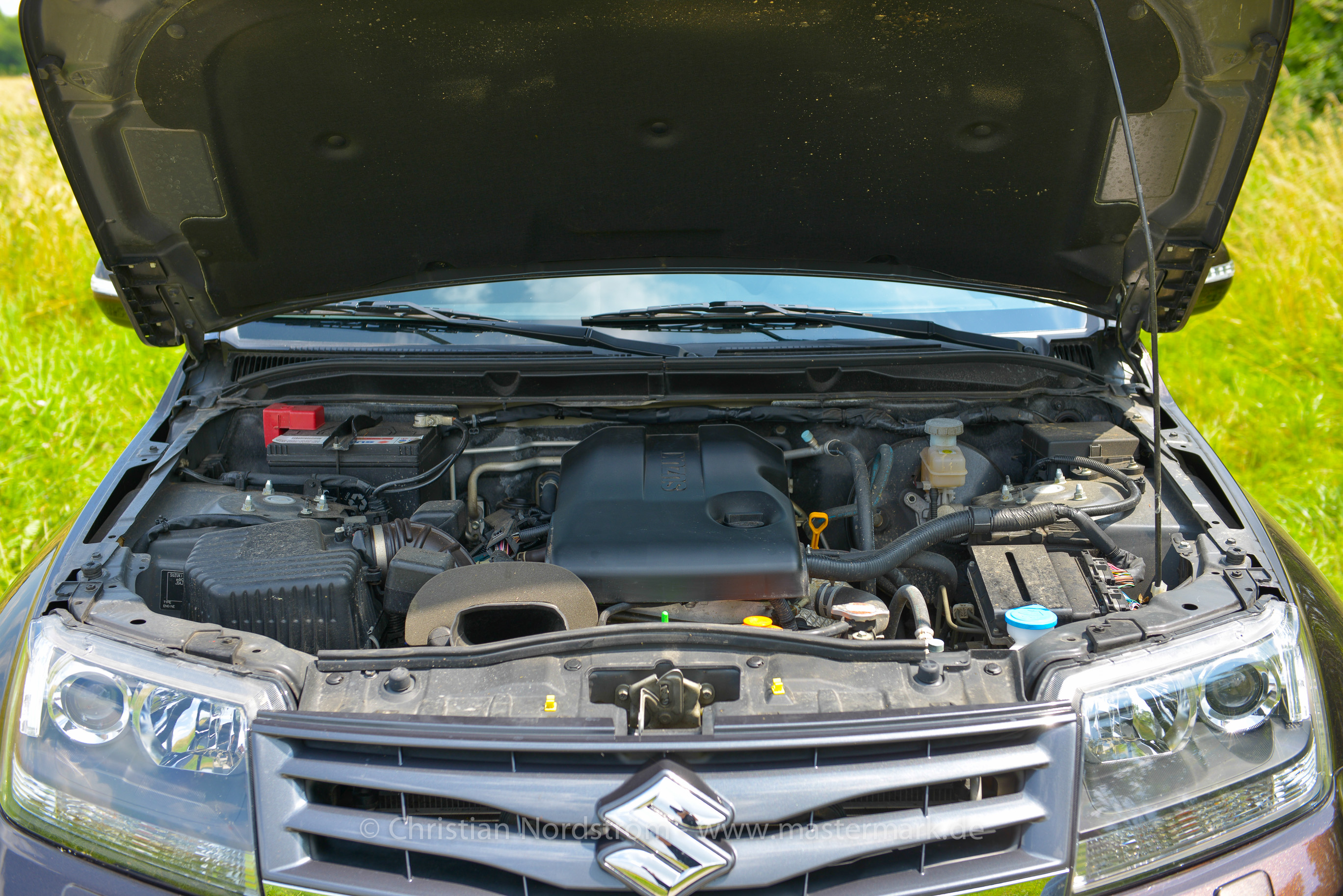 SUV SuzukiGrandVitara 036